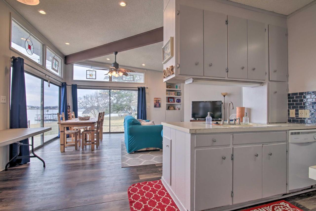 Rustic Lake Buchanan Hideaway With Game Room And Grill Tow Exterior photo