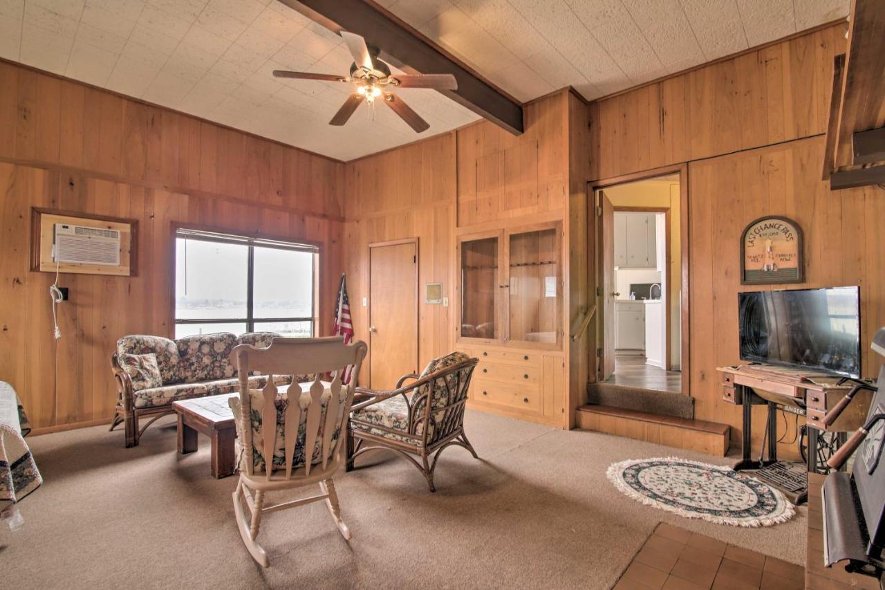 Rustic Lake Buchanan Hideaway With Game Room And Grill Tow Exterior photo